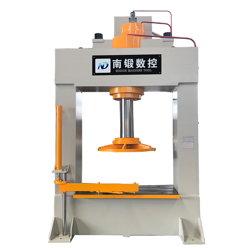 300t工程車輪胎壓裝油壓機(jī)，300噸壓胎機(jī)帶移動(dòng)工作臺(tái)