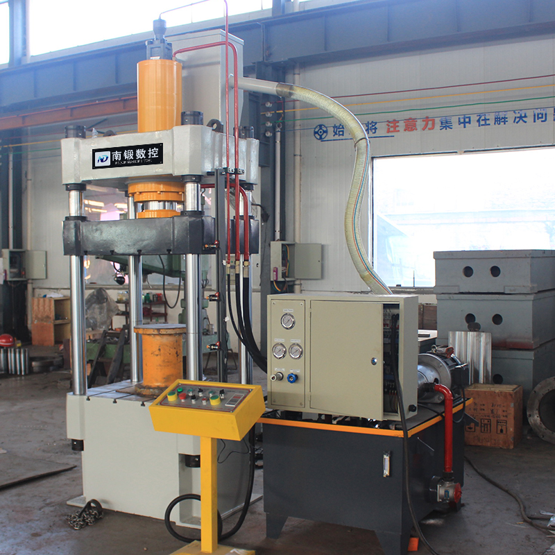 200T三梁四柱油壓機，200噸金屬拉伸成型油壓機