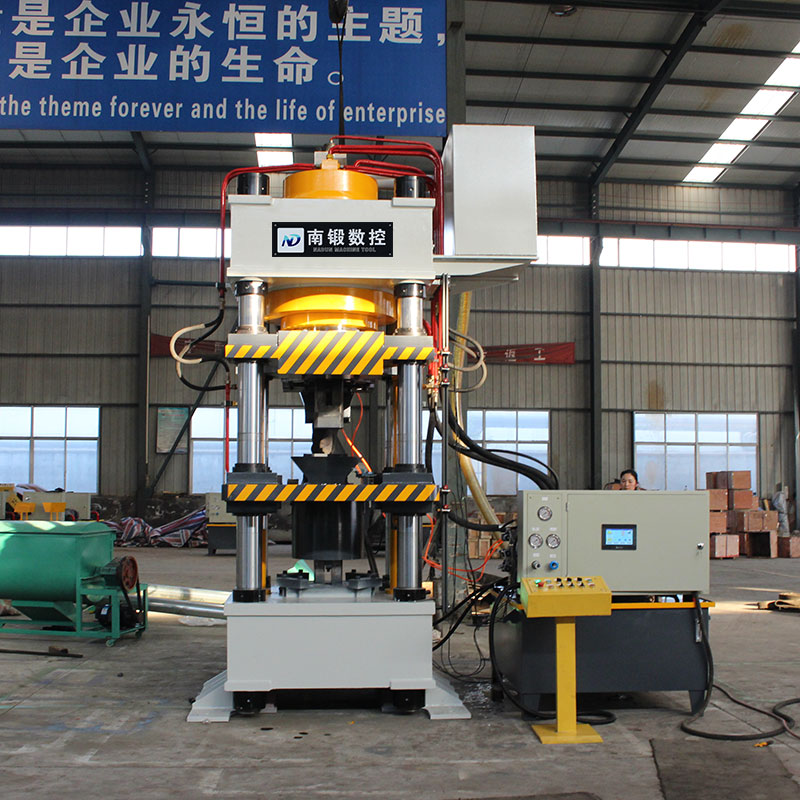 南鍛數(shù)控500T鹽磚機500噸粉末成型液壓機四柱壓力機 南鍛數(shù)控500T鹽磚機500噸粉末成型液壓機四柱壓力機